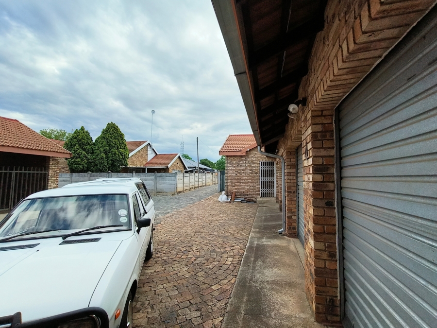 3 Bedroom Property for Sale in Die Bult North West